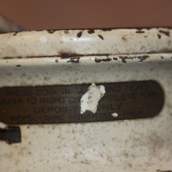 Vintage Four Coin Still Bank Piggy Metal Safe Nickel Dime Quarter Half - Picture 3 of 6